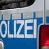 Landkreis Esslingen: Auto kollidiert mit Fußgängern - zwei Schwerverletzte