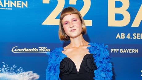 „22 Bahnen“ im Kino: Darum ist Bestseller-Autorin Caroline Wahl umstritten