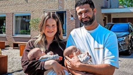 Emotionele Moederdag voor Marlou (34) en Ferdos (37) uit Kopen zonder kijken: ’We hadden de hoop op kinderen bijna verloren’