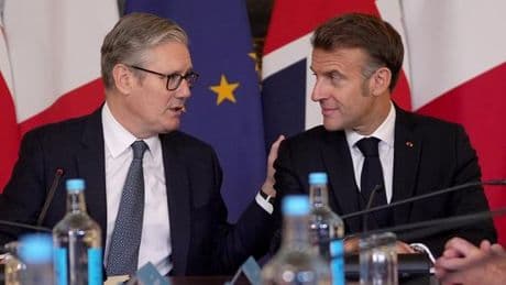 Le premier ministre britannique, Keir Starmer, annonce un accord avec Paris pour renvoyer en France des migrants qui traversent la Manche