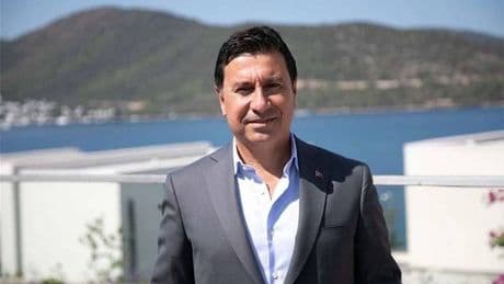 Ahmet Aras’tan hükümete yerel yönetim eleştirisi: Belediyeleri zayıflatarak bir yere varamazsınız