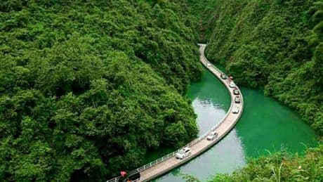Al menos siete muertos y nueve desaparecidos por un accidente en las obras de un puente en China