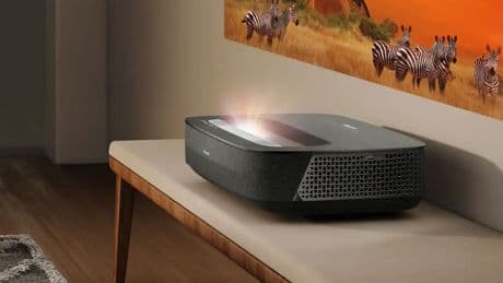 Hisense PL2 im Test: Der Laser TV zaubert Riesenbilder aus dem Nichts