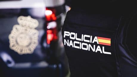 Investigan la agresión a un sintecho al que prendieron fuego mientras dormía en Málaga