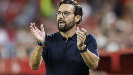 Bordalás y el eterno milagro del Getafe: sólo 15 jugadores, su estrella camino de Inglaterra y un 'Pichichi' suplente en Segunda: "Tenemos un problema muy grave"