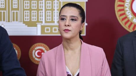 Sevda Karaca: “Yüksek Hakem adı verilen şike kurulu iktidarın sopasıdır, sefalet zammını reddediyoruz”
