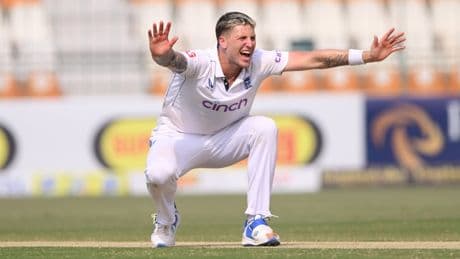 ‘I could actually do this’ – England cricket star reveals he seriously considered AMPUTATING injured toe