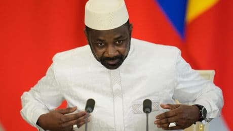 Au Mali, le chef de la junte promulgue une loi lui accordant un mandat illimité de président