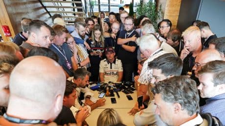 Verstappen, contundente sobre el rumor de un año sabático y aguanta la presión por su futuro: "Nada ha cambiado"