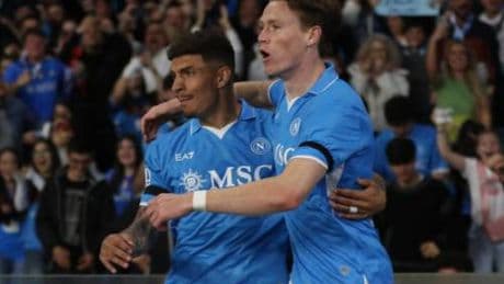 McTominay show: il Napoli saluta l'Inter e vola da solo in testa alla classifica