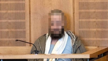 Brandstiftungsversuch in Krefelder Kino: „Es war ein Albtraum“ – Was der Polizist, der die Schüsse abgab, im Prozess sagt