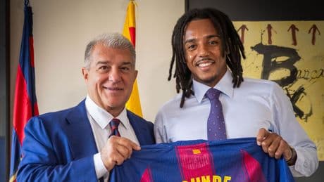 Barcelona, Jules Kounde'nin sözleşmesini uzattı