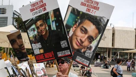Gaza : l'otage israélo-américain «probablement» remis à la Croix-Rouge après 16 heures