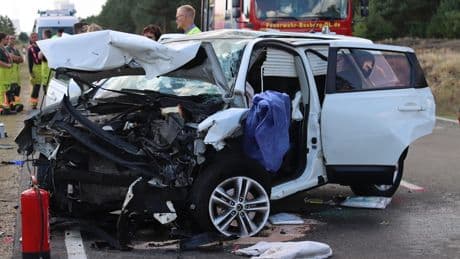 In Sachsen - Drei Tote bei Frontal-Crash auf Bundesstraße