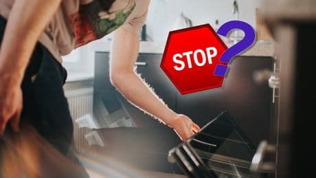 Nach dem Backen: Sollte die Ofentür offen oder geschlossen bleiben?