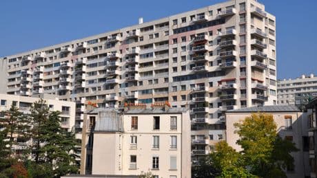 Expulser des familles de délinquants des HLM : pourquoi les maires sont rares à oser le faire