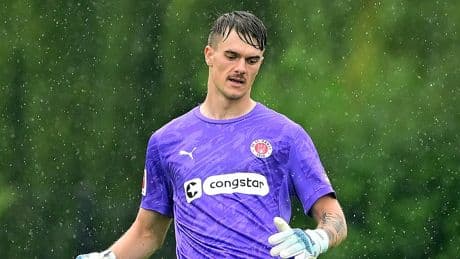 Neuer Ösi-Keeper - Spari will bei St. Pauli Druck machen