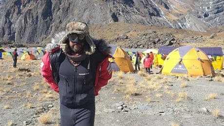 Txikon da el primer paso hacia la cumbre