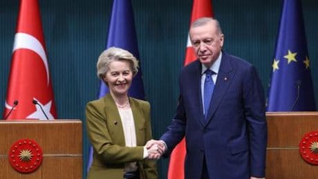EU und Türkei: Brüssel zögert bei Unterstützung der Demokratiebewegung