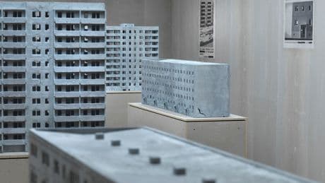 Wiederkehr des Plattenbaus: Zu links, zu rechts, zu ostig?