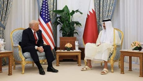 Trump signs agreements with Qatar on defense and Boeing purchases