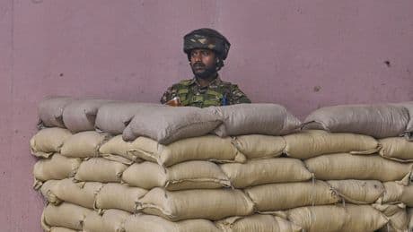 Konflikt zwischen Atommächten: Indien: Angriffe auf Militäranlagen Pakistans geflogen
