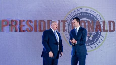 «Assassinat politique»: l'influenceur pro-Trump Charlie Kirk tué par balle lors d'une réunion publique aux Etats-Unis
