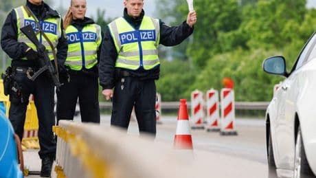 Illegale Migration: Wie sich Merz und Dobrindt in die Asyl-Klemme bringen