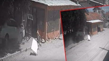 Isparta'da feci kaza! Otomobil kıraathaneye daldı: 1 ölü, 1 yaralı