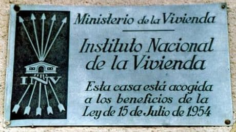 Así fue la política de vivienda de Franco que Carmena alabó en un debate: hizo de España &quot;un país de propietarios y no de proletarios&quot;