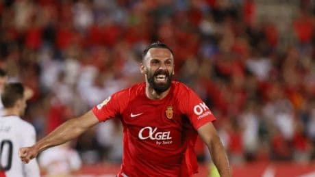 Vedat Muriqi imzayı attı! Süper Lig ekipleriyle anılıyordu...