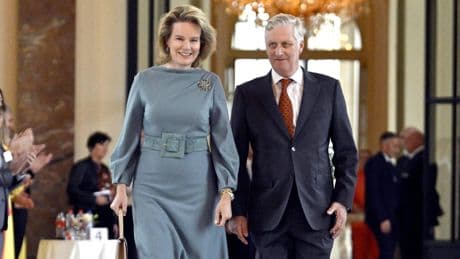 Koning Filip wint opnieuw aan populariteit: Belgen geven hem een 6,9