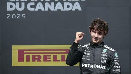 Russell vince il GP di Montreal davanti a Verstappen, grande terzo posto di Antonelli a 18 anni. Norris sbaglia tutto e chiede scusa al team