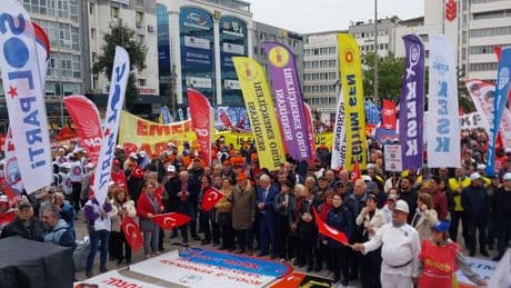 Samsun'da 1 Mayıs: "Emeğimiz, ekmeğimiz ve geleceğimiz için buradayız"