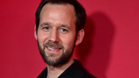 Benjamin Lavernhe : Le Mélange des genres «montre l’absurdité d’une masculinité associée à la virilité»