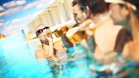 Weil es bequemer ist - Gen Z macht am liebsten All-inclusive-Urlaub