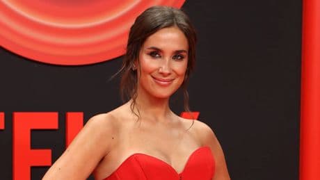 María Pombo muestra sus libros favoritos tras las críticas recibidas por su opinión sobre la lectura
