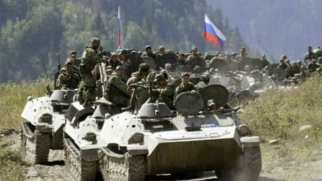 Russia, le armi sovietiche stanno finendo: così la Corea del Nord tiene in vita la guerra di Putin