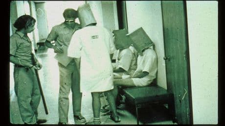 Kritik am Stanford Prison Experiment: Steckt in jedem von uns ein Monster?