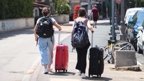 Sanremo, controlli sugli affitti turistici: scoperte 5 case vacanza abusive