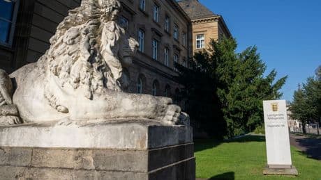 Mordprozess: Prozessauftakt - Frau soll Mann aus Mordlust getötet haben