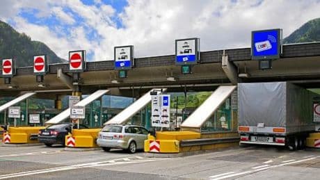 Una conductora se lleva una sorpresa al pagar un peaje en una carretera de España: "Ha sido el más caro de mi vida"