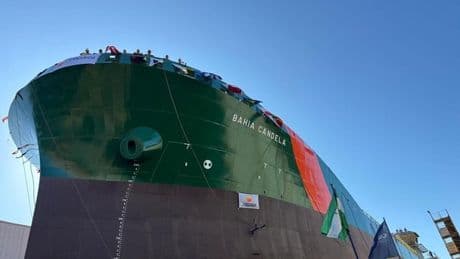 Astilleros de Murueta bota el buque 'Bahía Candela', destinado a transportar nuevos combustibles