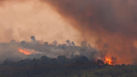 Incendie dans l’Aude : routes fermées, trains... Le point sur les perturbations dans les transports
