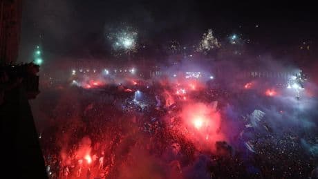 El Nápoles, tras una noche de locura, celebrará el 'scudetto' con rúa y visita al Papa