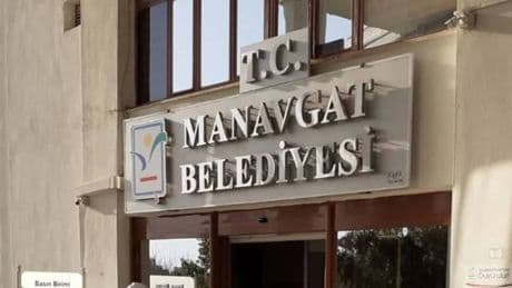 Manavgat Belediyesi'ne yönelik soruşturmada 6 kişi tutuklandı