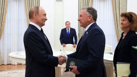 Russlands Krieg gegen die Ukraine: Wladimir Putin und Steve Witkoff sprechen drei Stunden über Trumps »Signale«