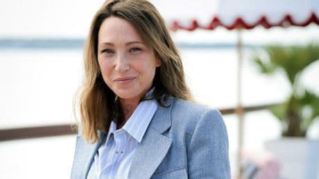Laura Smet de retour à Paris pour se rapprocher de sa mère Nathalie Baye
