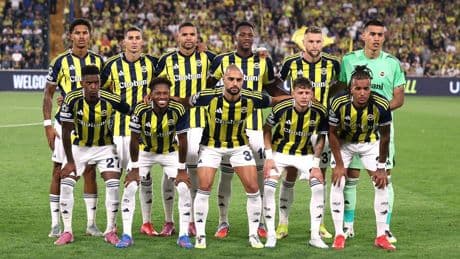 Fenerbahçe, Kocaelispor'u konuk ediyor: 3 sakat 1 kart cezalısı (Muhtemel 11)