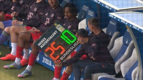 Wegen Müller-Auswechslung - Schlitzohr-Moment von Sané
